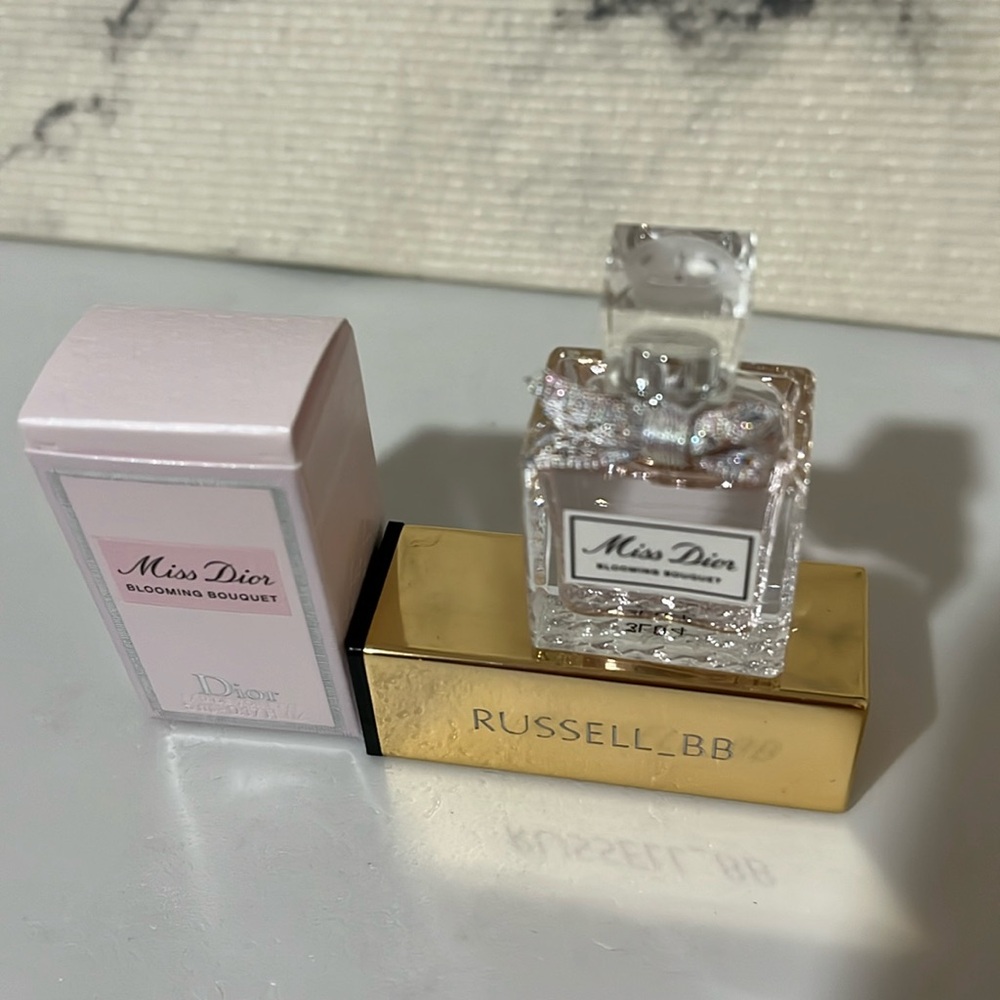 Dior Miss Dior Blooming Bouquet Mini 5 ml Bottle - Picture 3 of 7